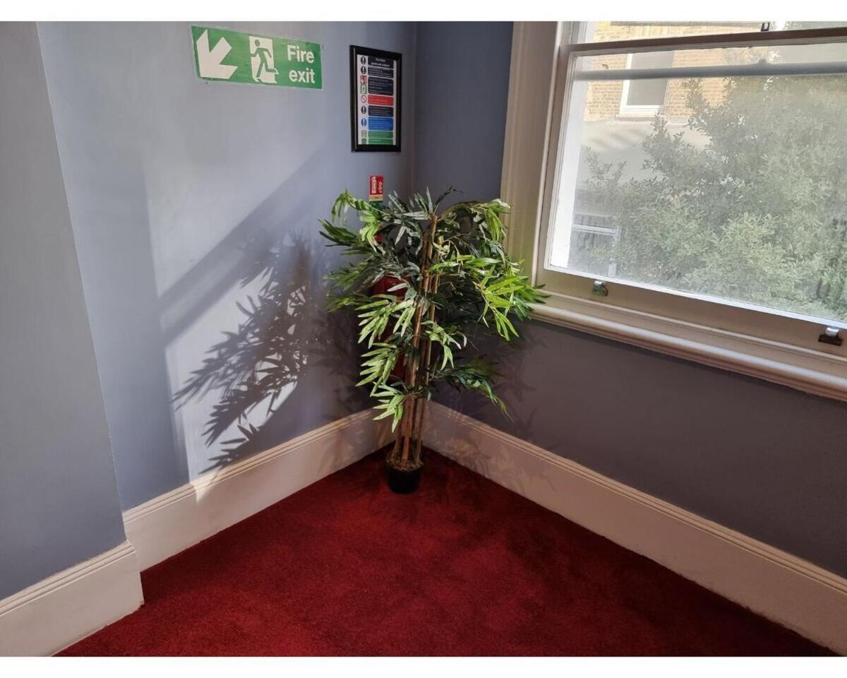 Апартаменты Fg2- Mezzanine Flat Fits 3 Near Hyde Park Лондон Экстерьер фото
